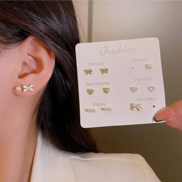 31580734-22c6-4599-8305-59602a41a09d.jpg 6-piece Set Of High-end And Simple Stud Earrings