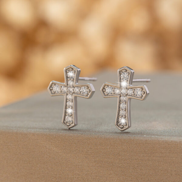 1 Pair Korean Trendy Zircon Cross Stud Earrings,Sparkling, Unisex.Hip Hop Piercing Jewelry