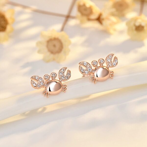 Women's Cute Crab Earrings Simple And Versatile Jewelry Gift