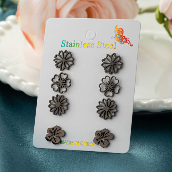 a1b65abe-0f40-431a-9b13-4dcbab97b8fc.jpg Fashion Simulation Stud Earrings Little Suit