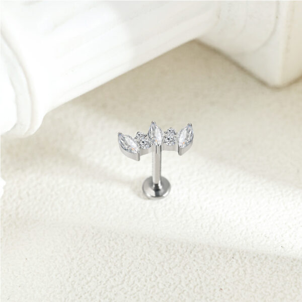 1pair Of Women's Earrings With Floral Stainless Steel Zircon Earrings Crystal Cluster Bloom