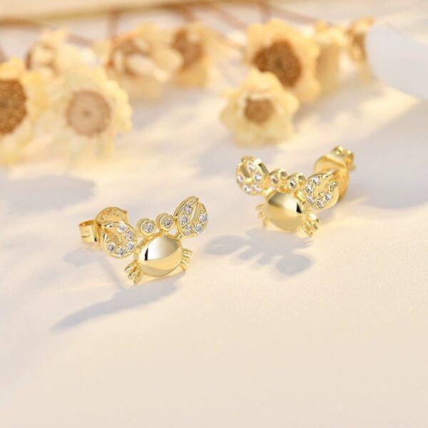 Women's Cute Crab Earrings Simple And Versatile Jewelry Gift