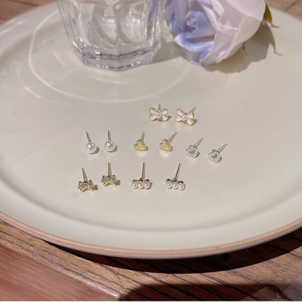f9d3730b-4020-4612-b859-fbd803af9c55.jpg 6-piece Set Of High-end And Simple Stud Earrings